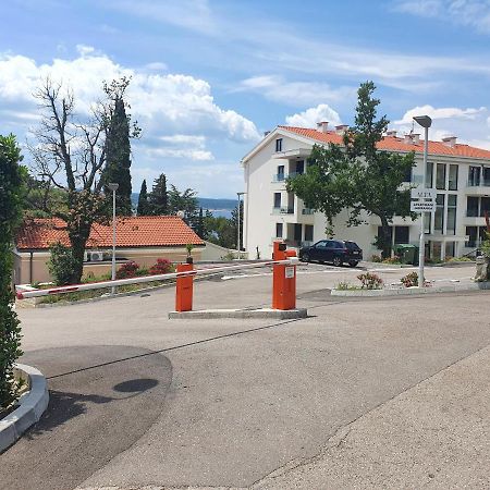 Apartments Ines Selce Exteriör bild