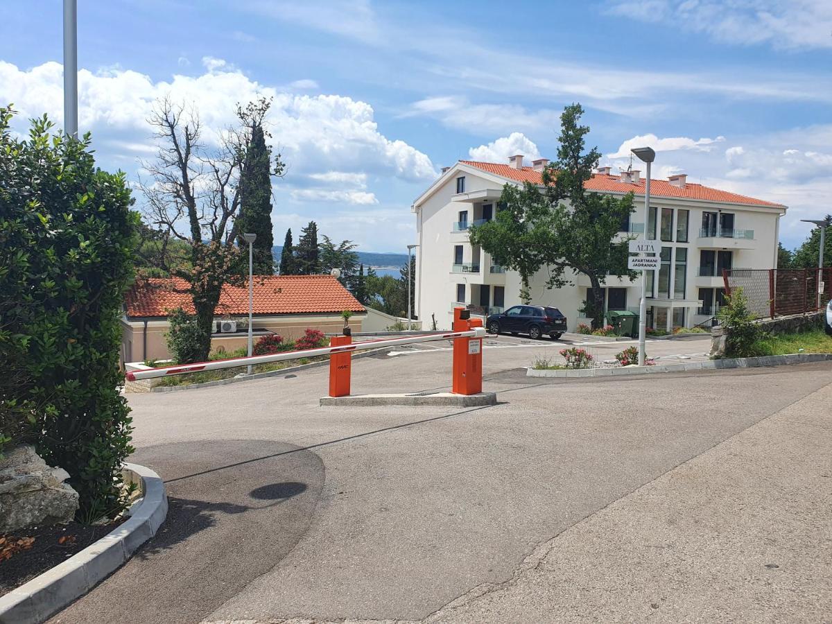 Apartments Ines Selce Exteriör bild